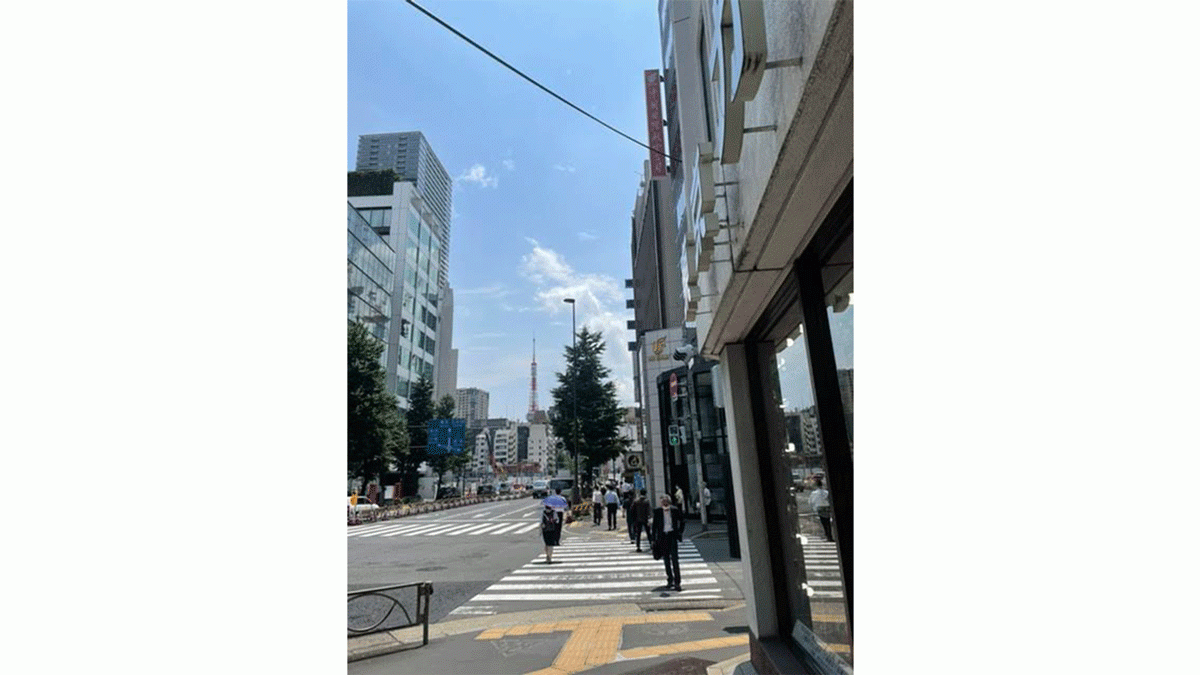 桜田通沿いに位置しています。